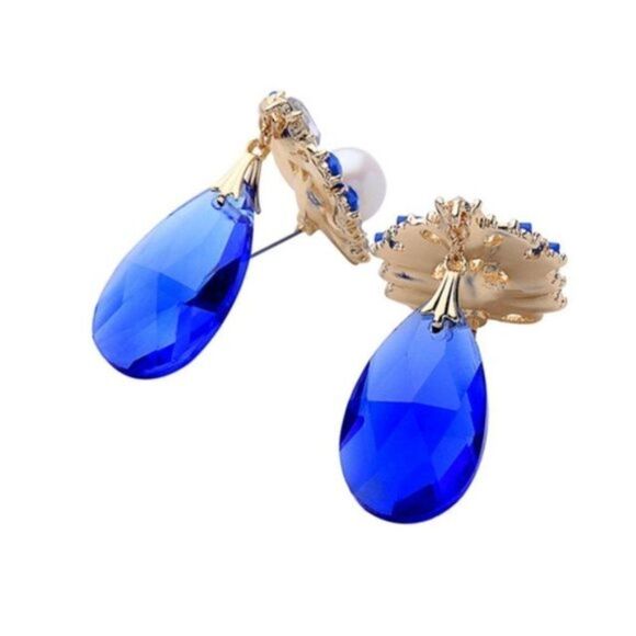 Sapphire Blue Crystal Rhinestone Pearl Vintage Gold Dangle Statement Earrings - Picture 6 of 12